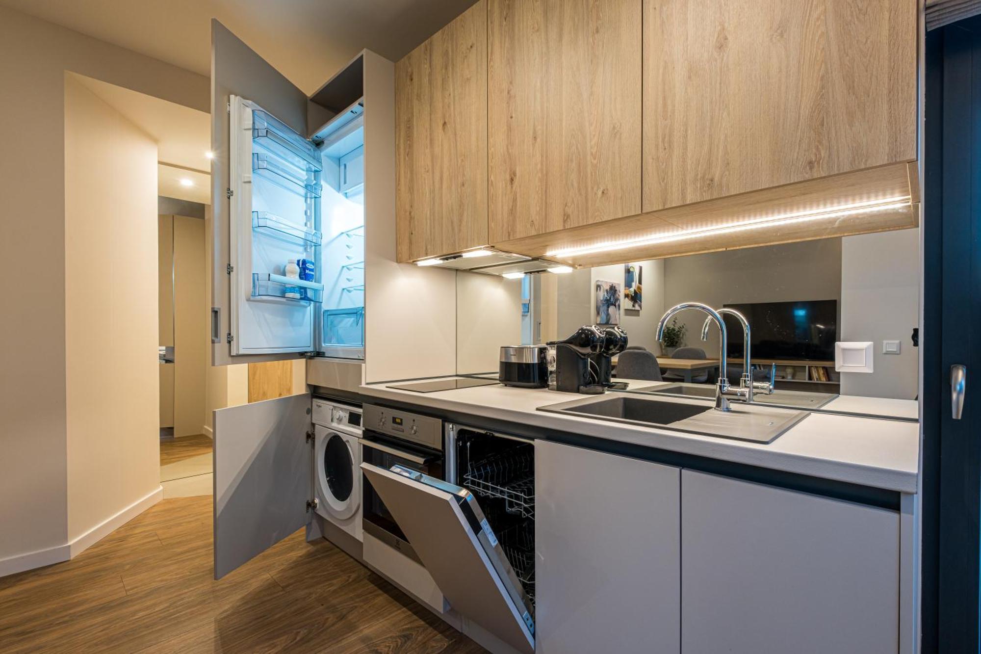 North 21 - Brand New Modern 1Bd Apt In Sofia Center By Flat Mаnager Dış mekan fotoğraf