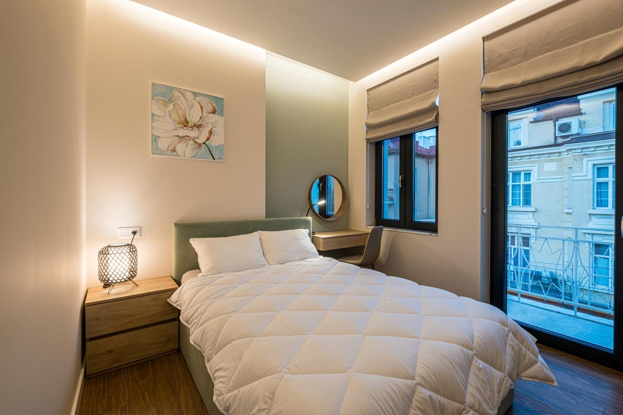 North 21 - Brand New Modern 1Bd Apt In Sofia Center By Flat Mаnager Dış mekan fotoğraf