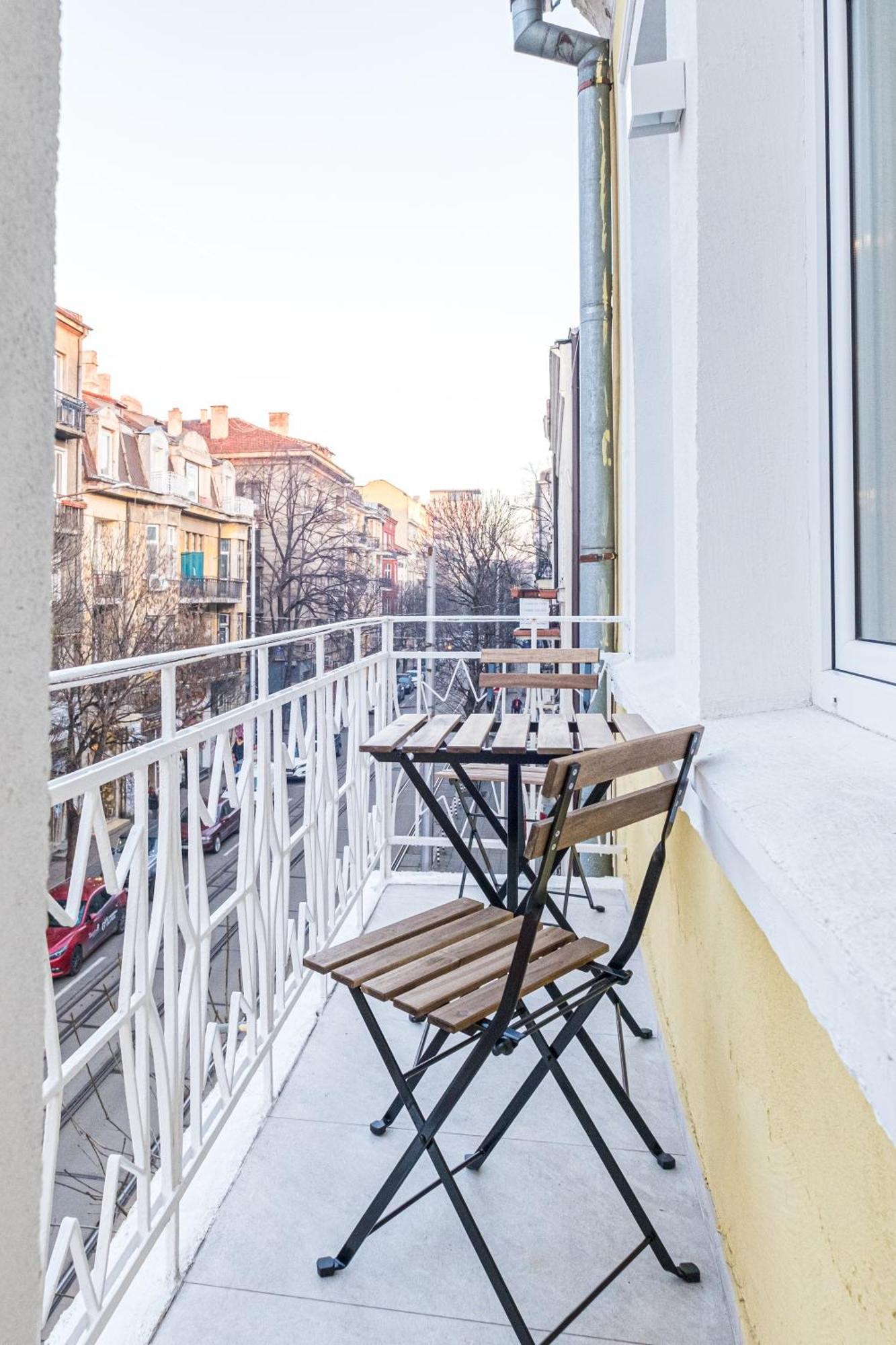 North 21 - Brand New Modern 1Bd Apt In Sofia Center By Flat Mаnager Dış mekan fotoğraf